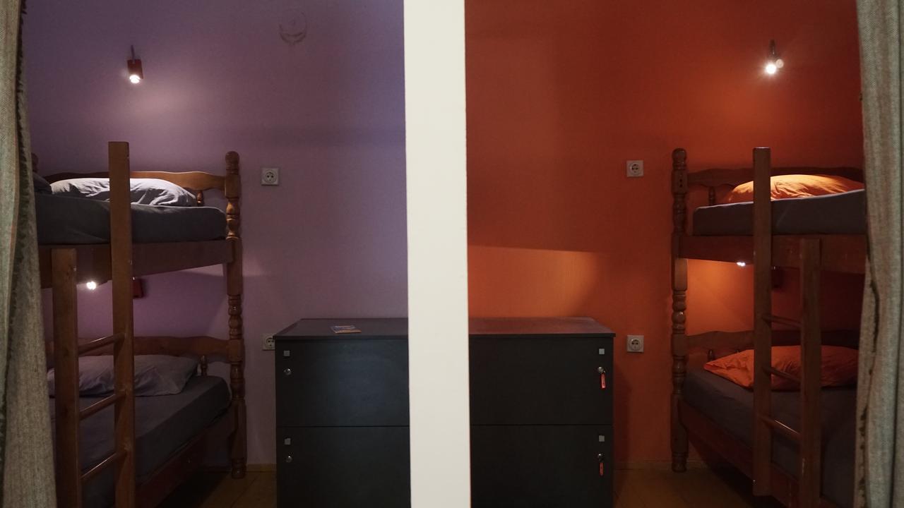 Vertical Hostel Μαύροβο Εξωτερικό φωτογραφία