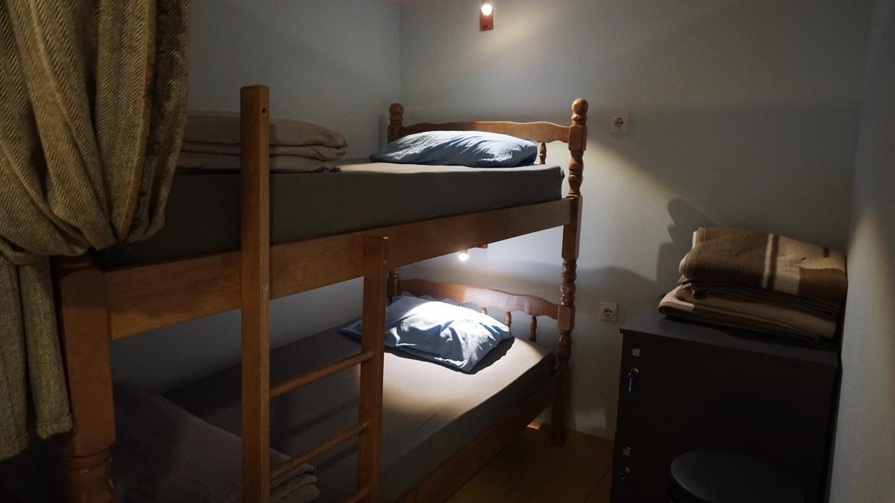 Vertical Hostel Μαύροβο Εξωτερικό φωτογραφία