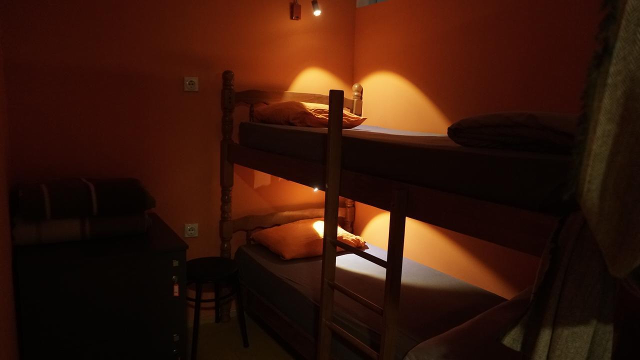 Vertical Hostel Μαύροβο Εξωτερικό φωτογραφία